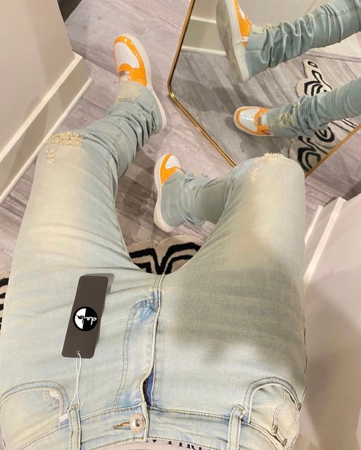 ESSENTIAL DENIM