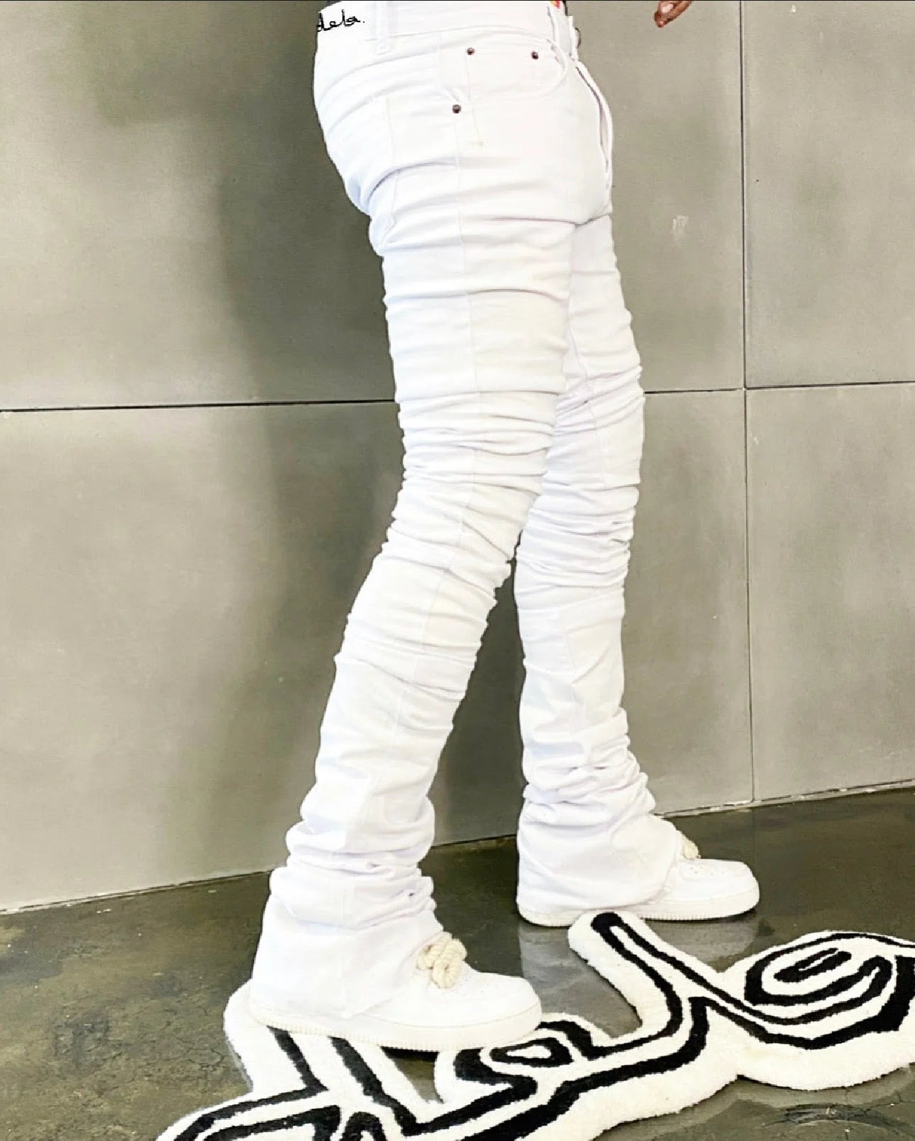 WHITE EXTENDO DENIM